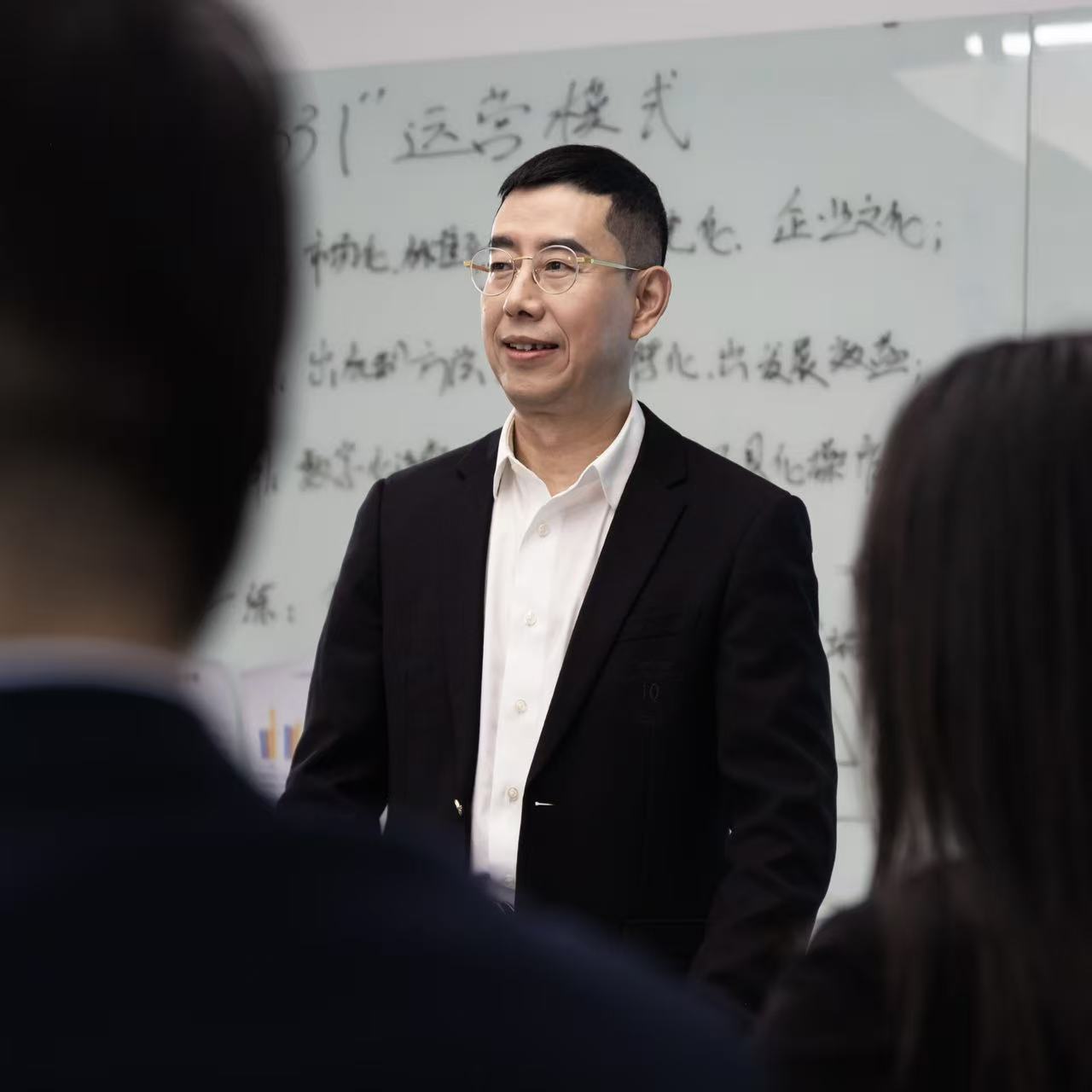 创始人李忠